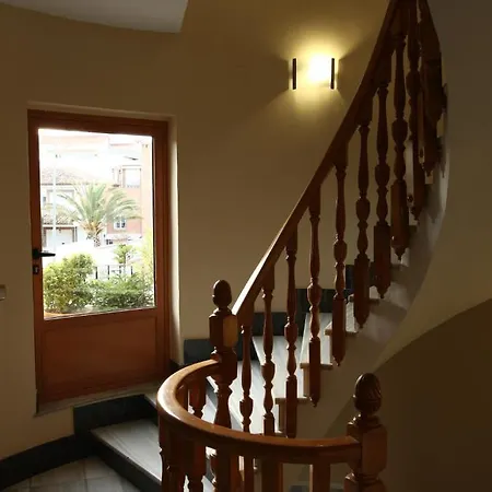 Anabel Hotel 2*