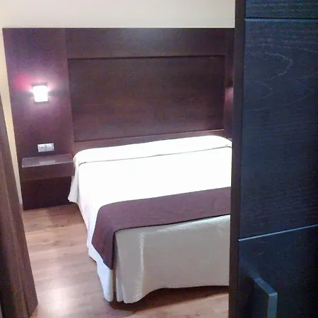 Anabel Hotel 2*